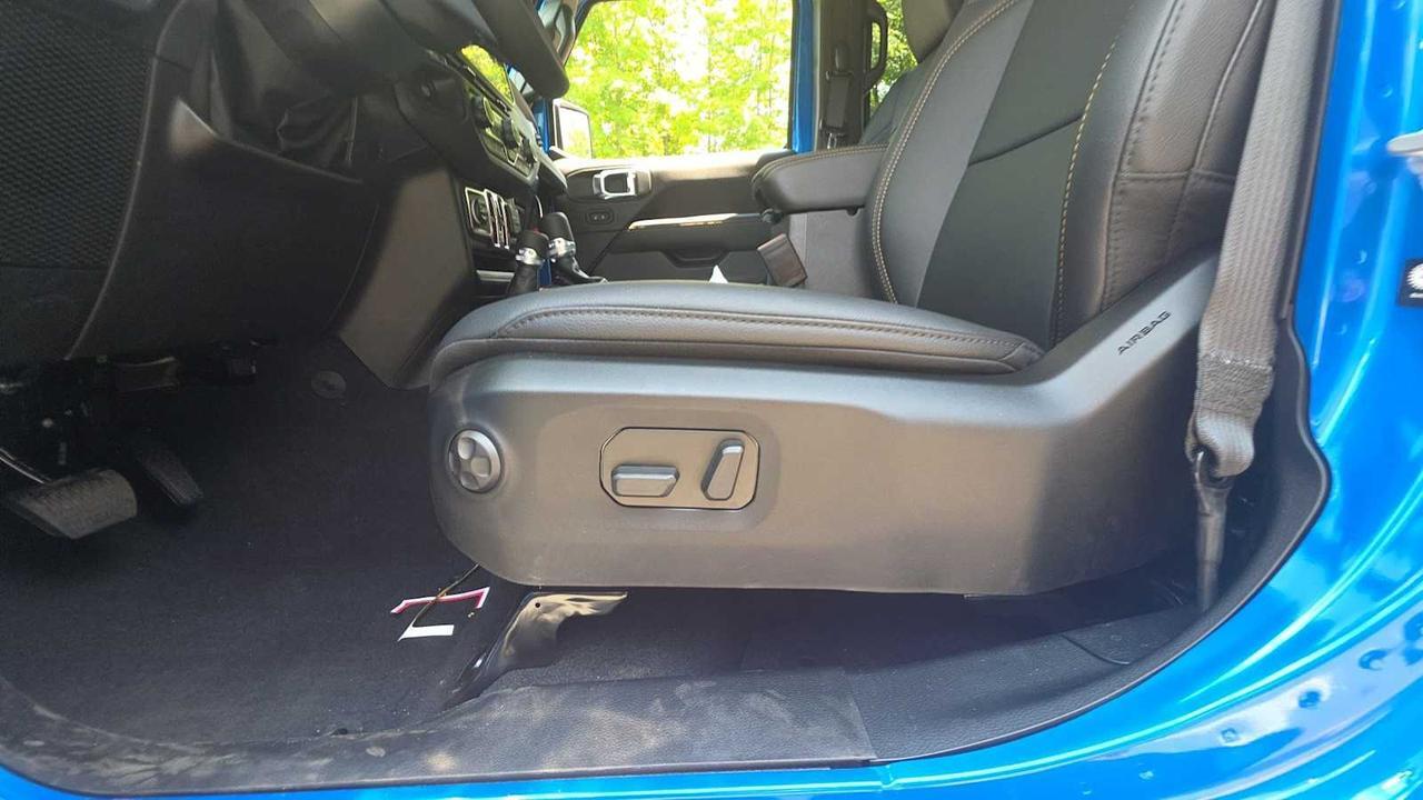 2025 Jeep Gladiator Sport S Hudson MA