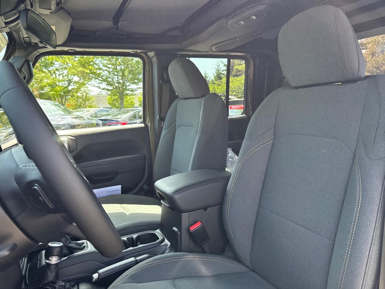 2025 Jeep Gladiator Sport S Dartmouth MA