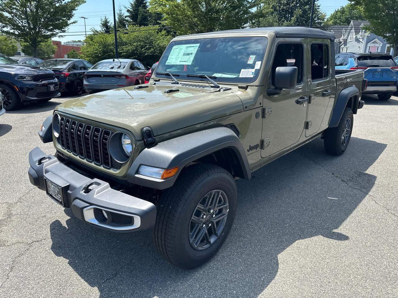 2025 Jeep Gladiator Sport S Dartmouth MA