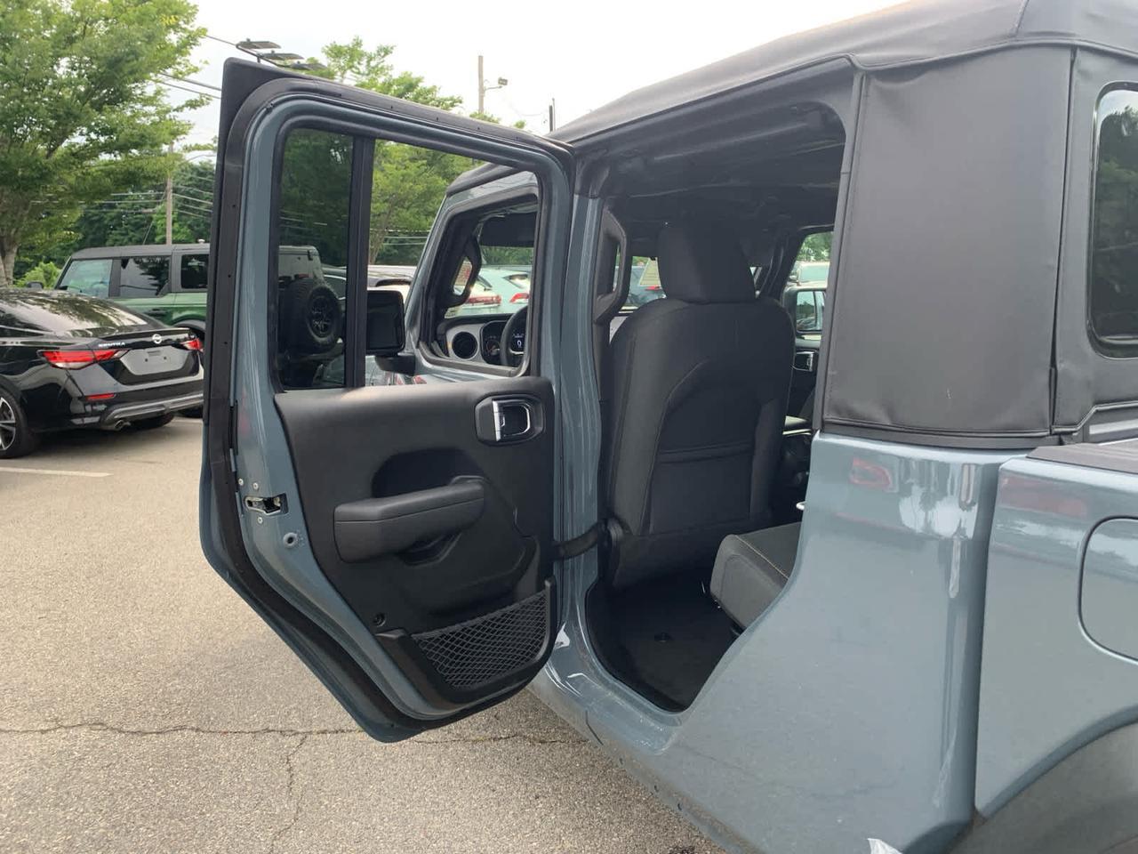2025 Jeep Gladiator Sport S Dartmouth MA