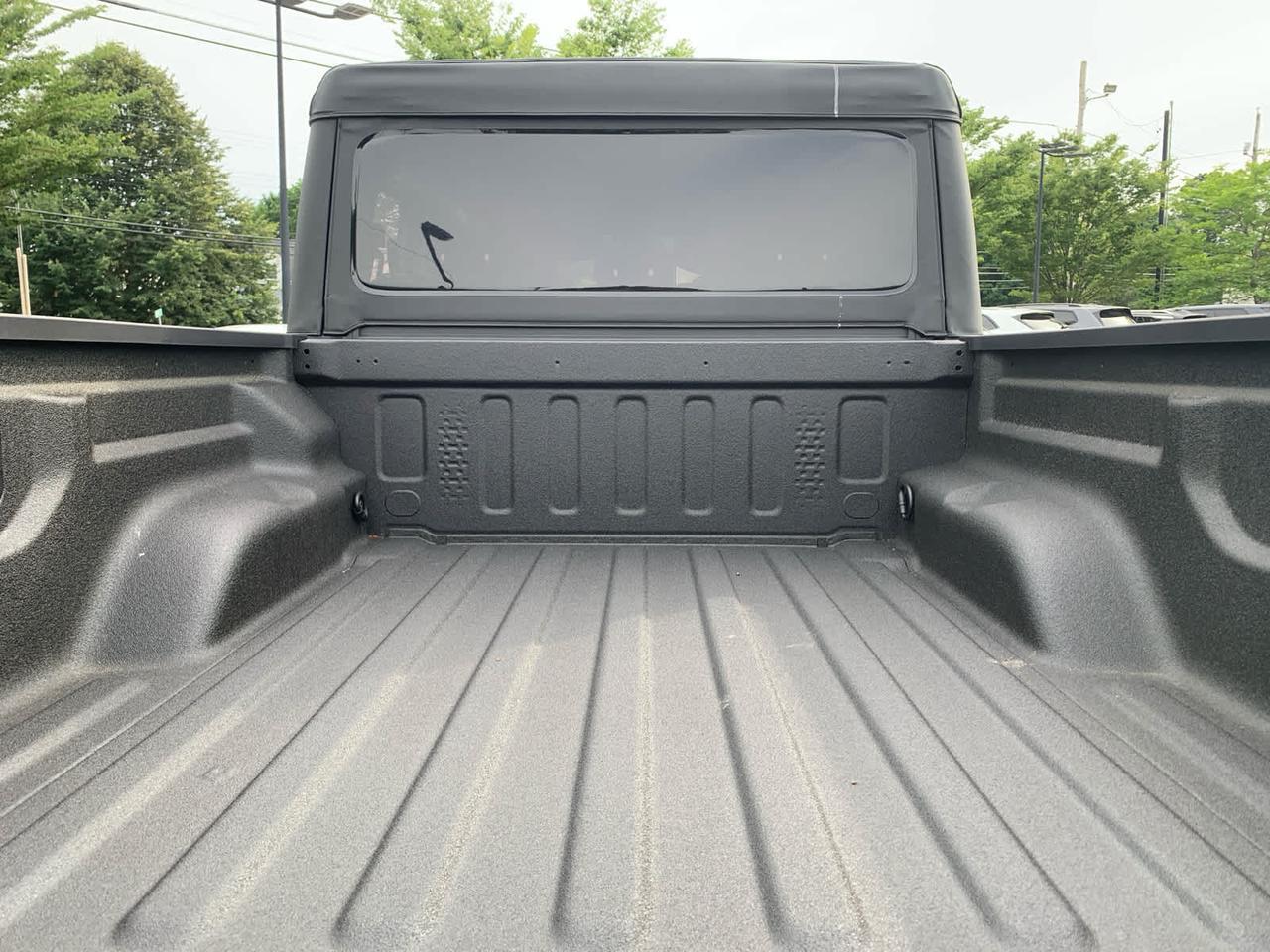 2025 Jeep Gladiator Sport S Dartmouth MA