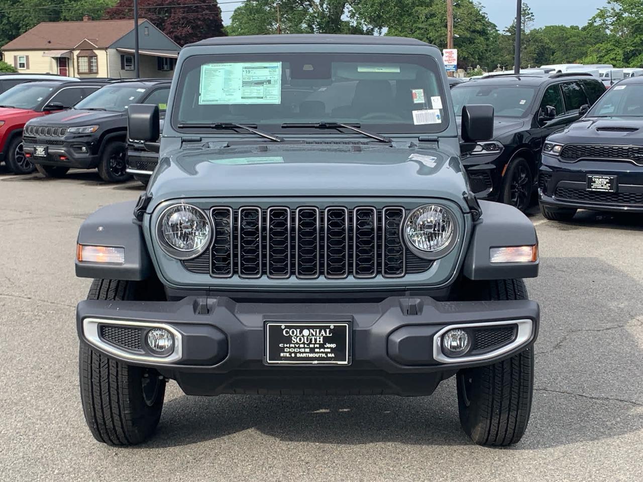 2025 Jeep Gladiator Sport S Dartmouth MA