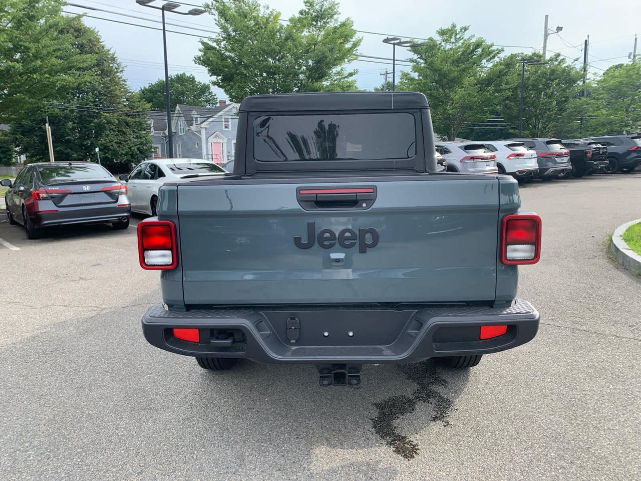 2025 Jeep Gladiator Sport S Dartmouth MA