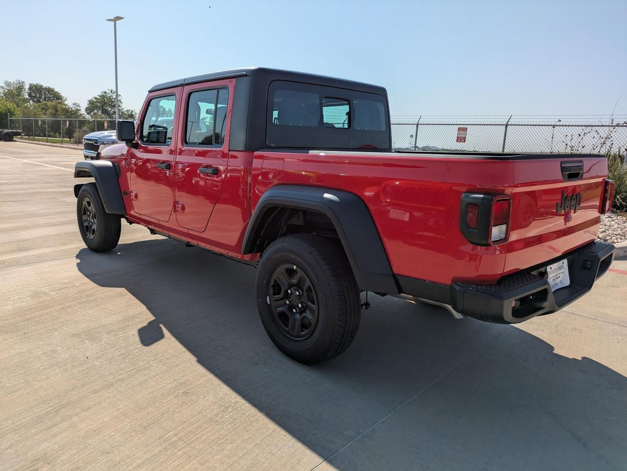 2025 Jeep Gladiator Sport Castroville TX