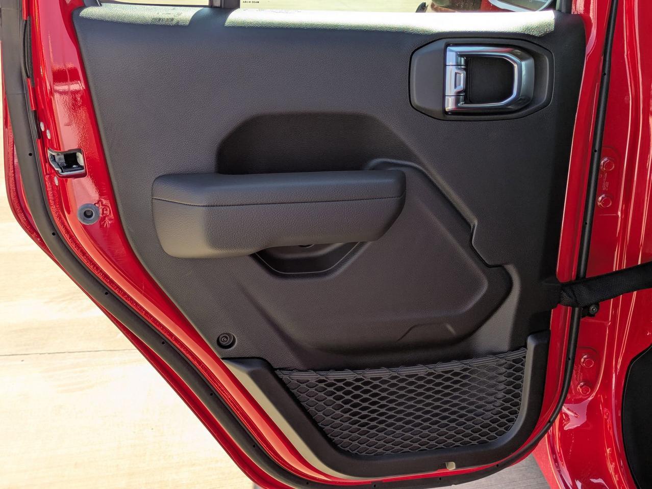 2025 Jeep Gladiator Sport Castroville TX