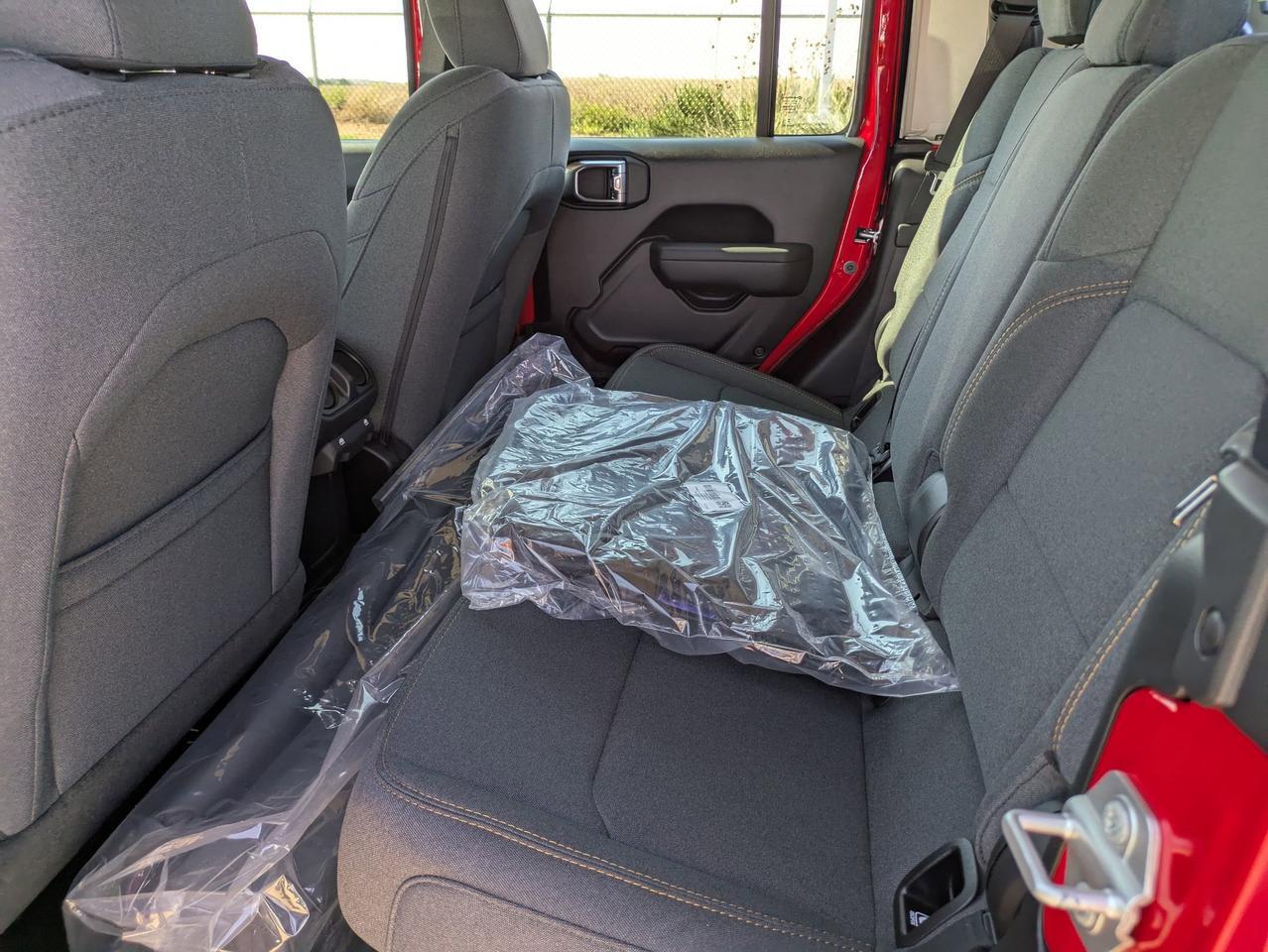 2025 Jeep Gladiator Sport Castroville TX