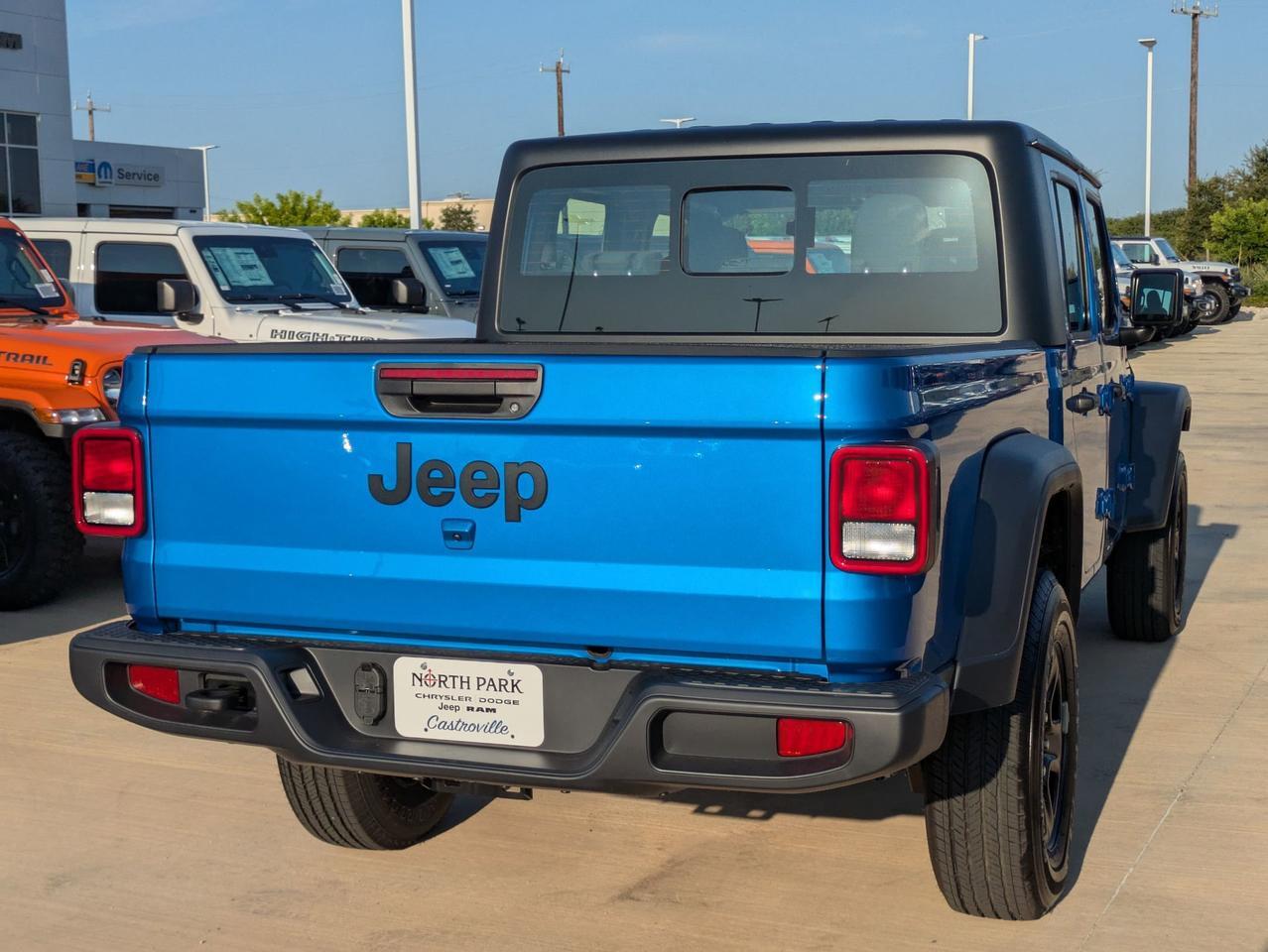 2025 Jeep Gladiator Sport Castroville TX