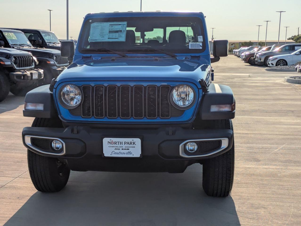 2025 Jeep Gladiator Sport Castroville TX
