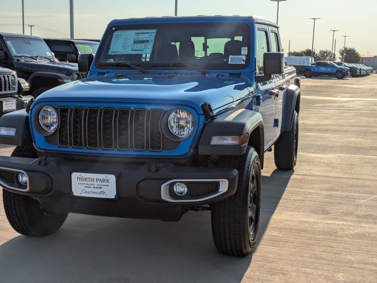 2025 Jeep Gladiator Sport Castroville TX