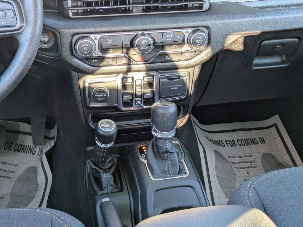 2025 Jeep Gladiator Sport Castroville TX
