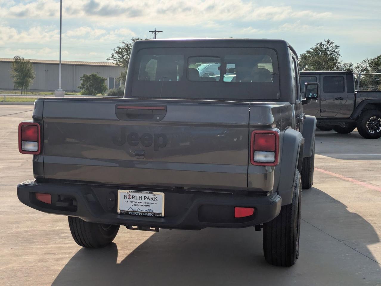2025 Jeep Gladiator Sport Castroville TX