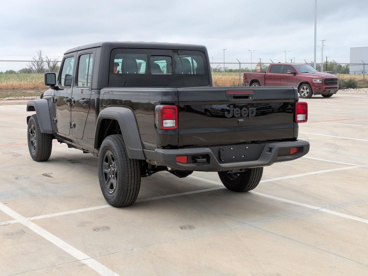 2025 Jeep Gladiator Sport Castroville TX