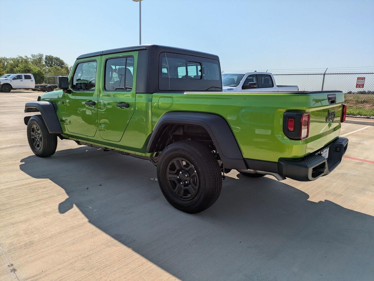 2025 Jeep Gladiator Sport Castroville TX
