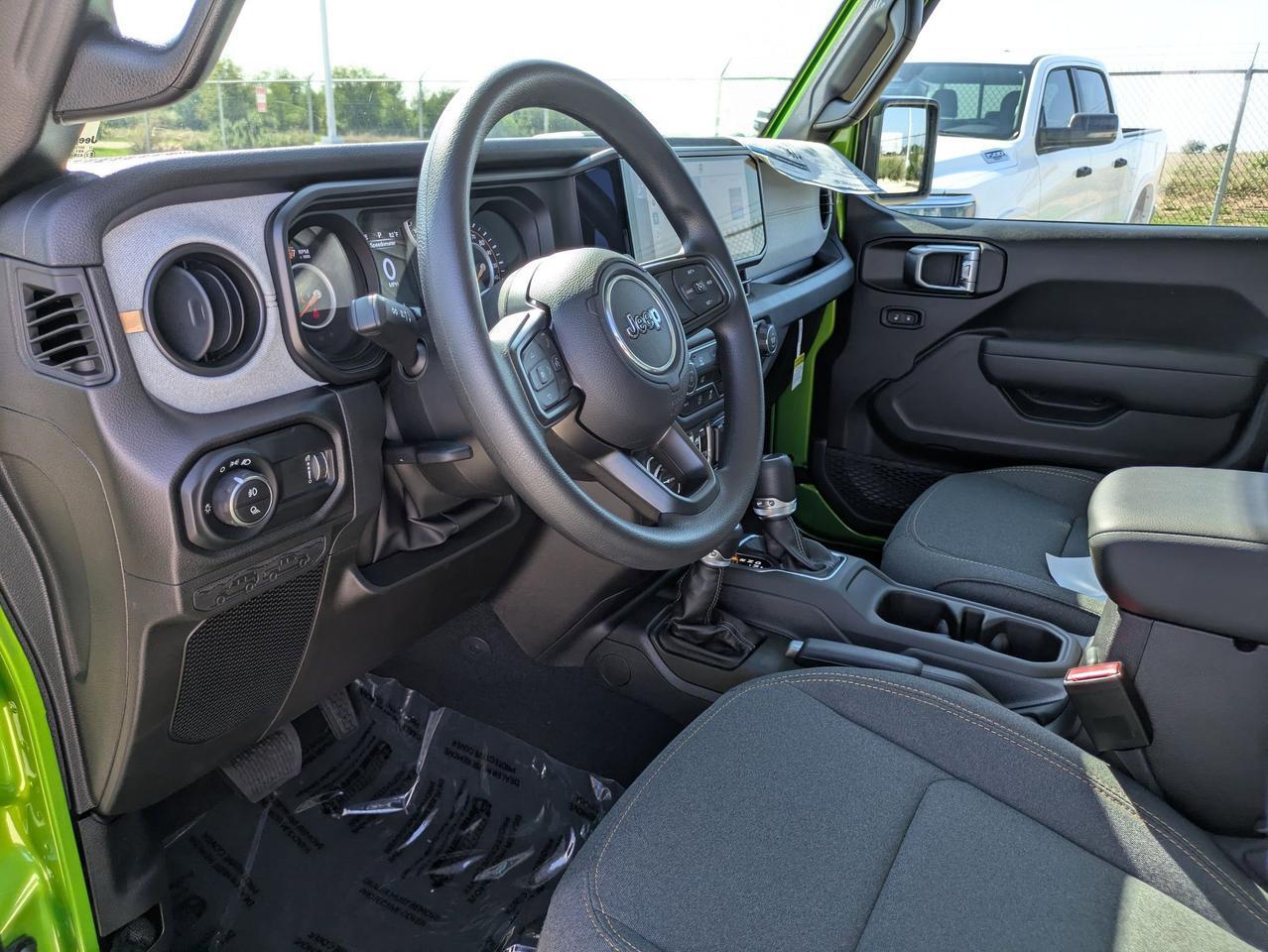 2025 Jeep Gladiator Sport Castroville TX