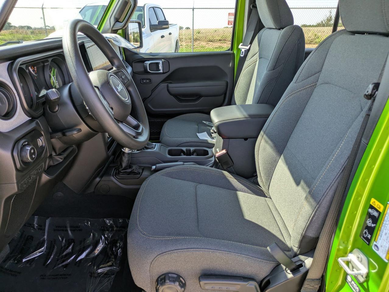 2025 Jeep Gladiator Sport Castroville TX