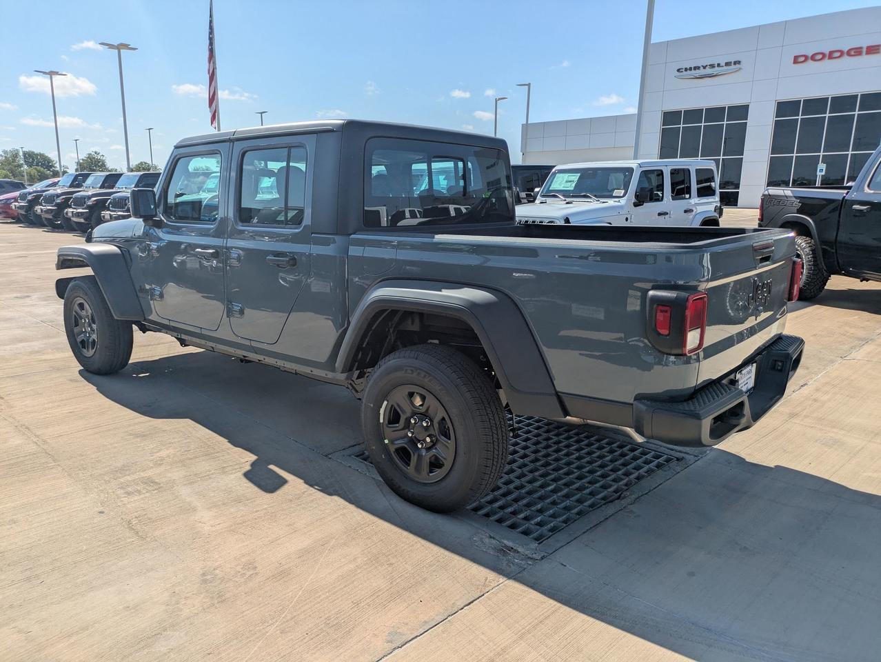 2025 Jeep Gladiator Sport Castroville TX