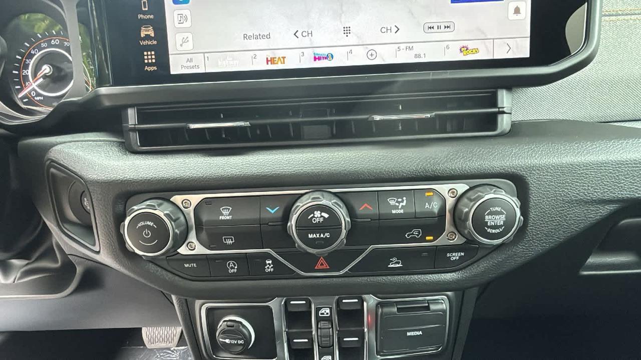 2025 Jeep Gladiator Sport Hudson MA