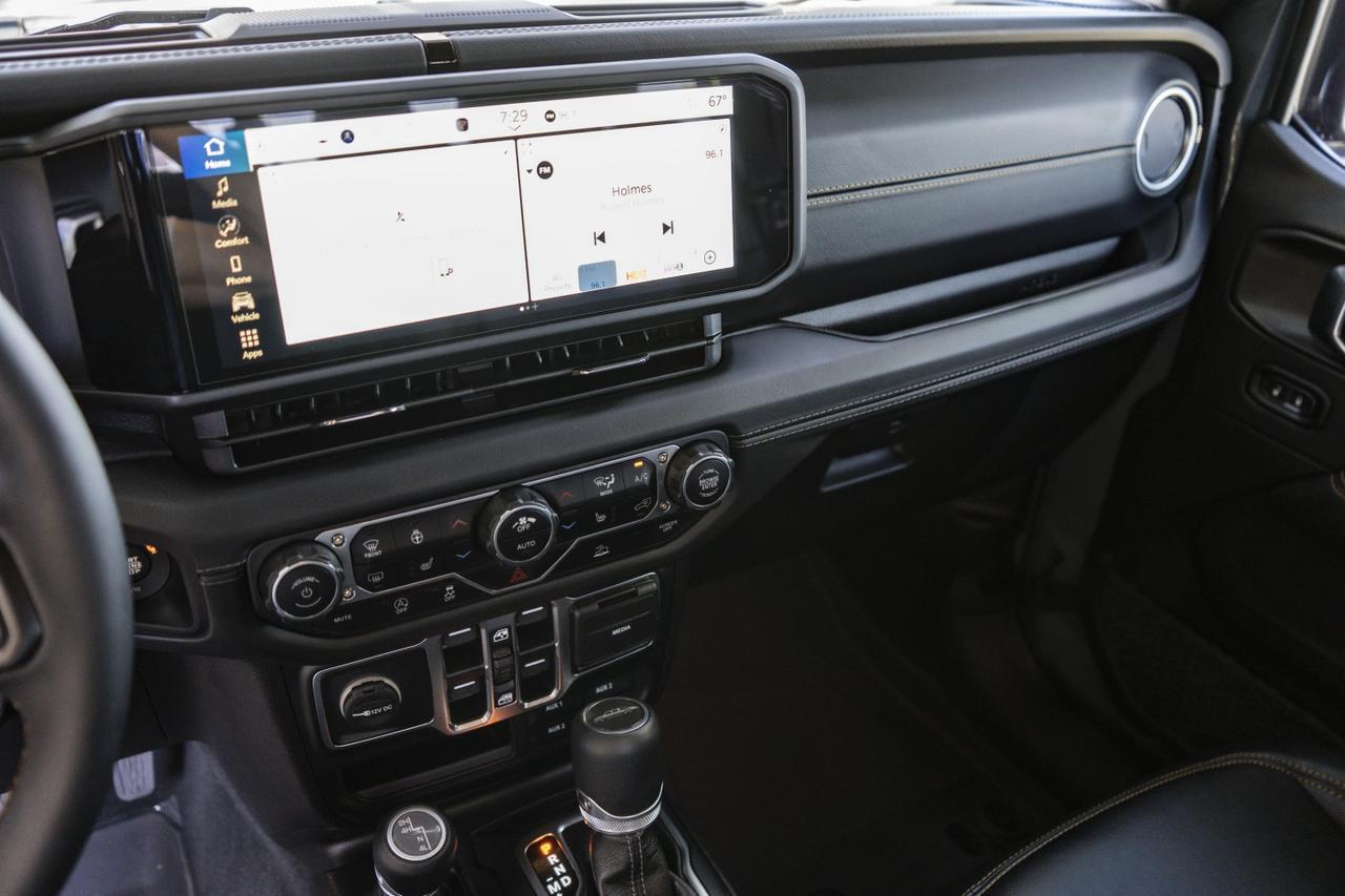 2025 Jeep Gladiator Texas Trail San Antonio TX