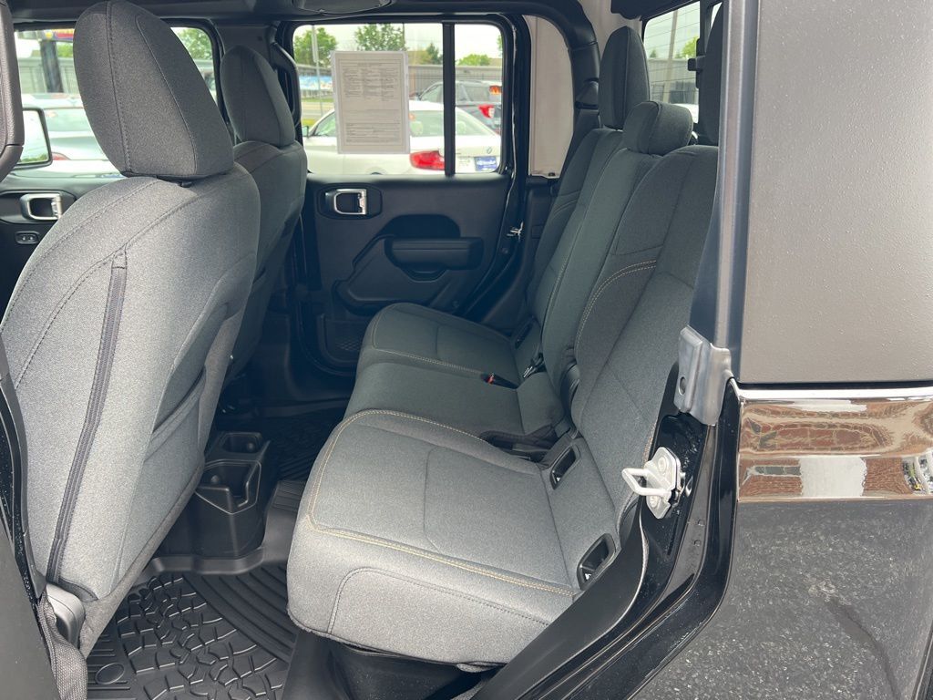 2025 Jeep Gladiator Willys Mount Joy PA