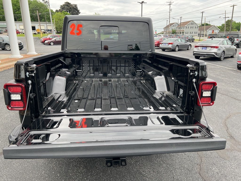 2025 Jeep Gladiator Willys Mount Joy PA