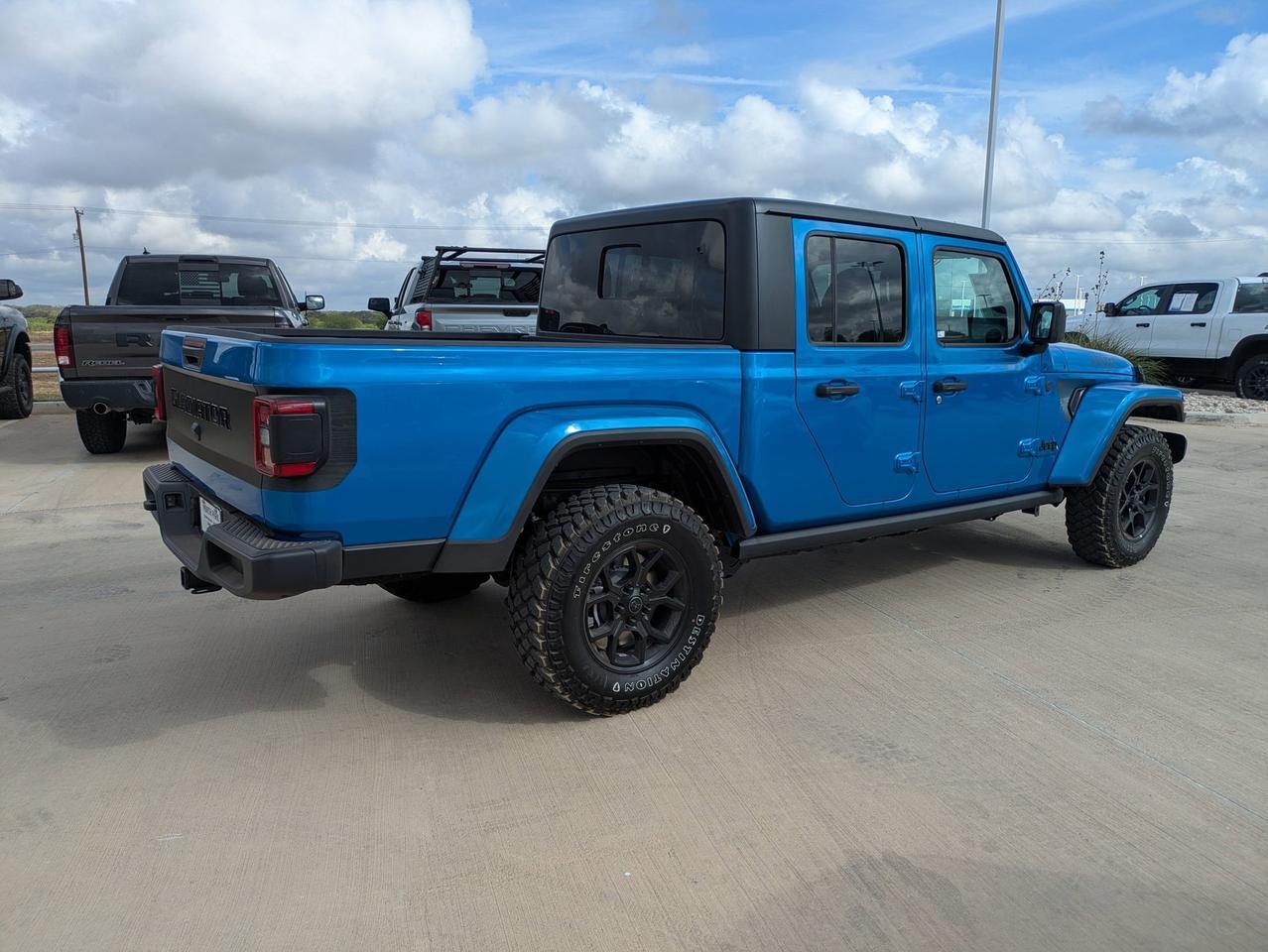 2025 Jeep Gladiator Willys Castroville TX