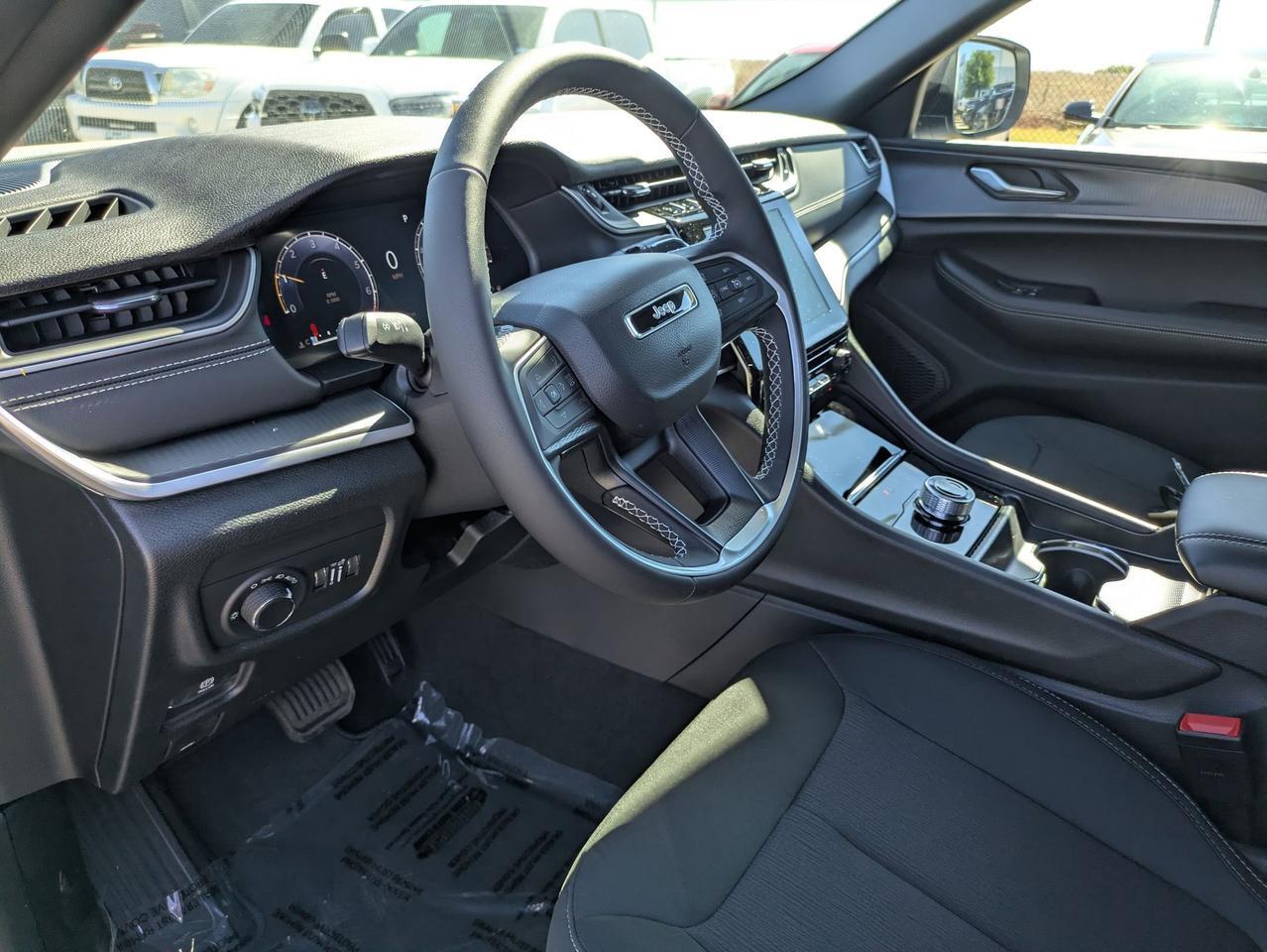 2025 Jeep Grand Cherokee Castroville TX