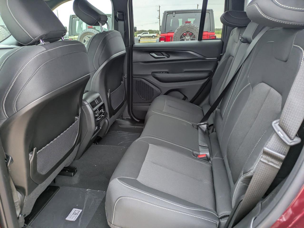 2025 Jeep Grand Cherokee Castroville TX