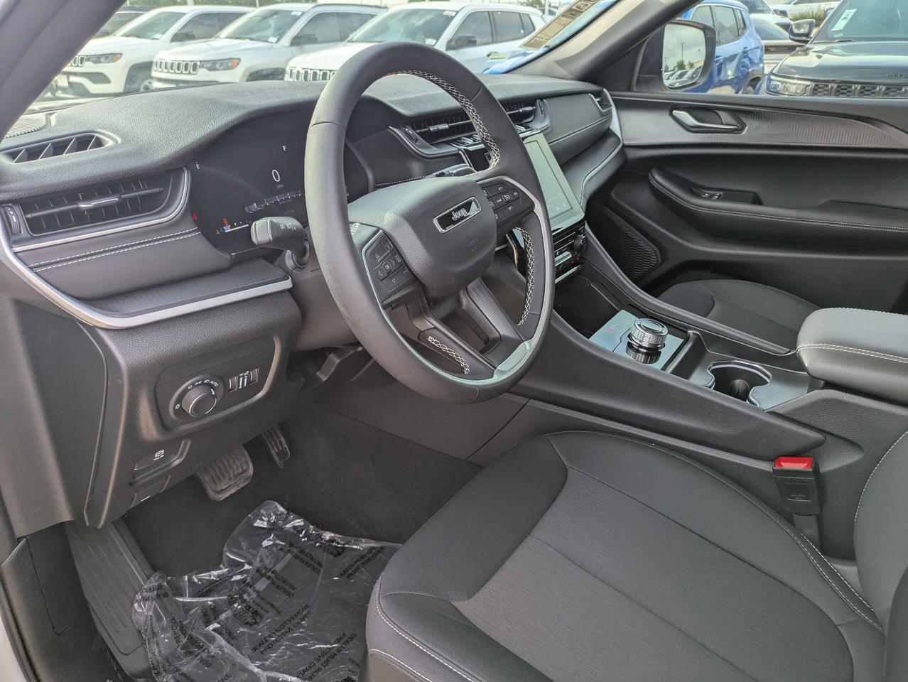 2025 Jeep Grand Cherokee Castroville TX