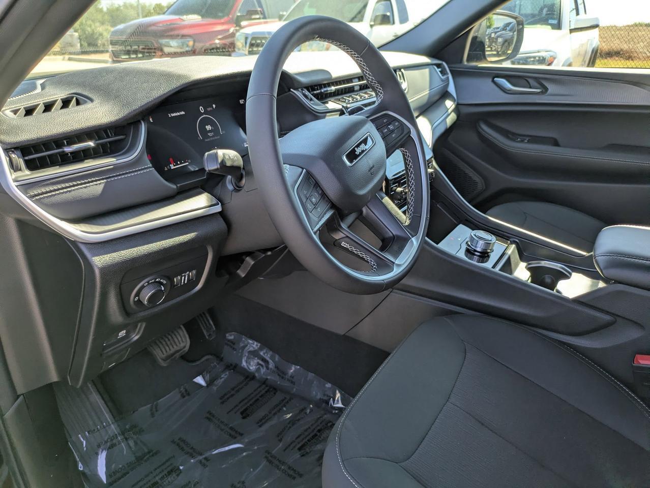 2025 Jeep Grand Cherokee Castroville TX