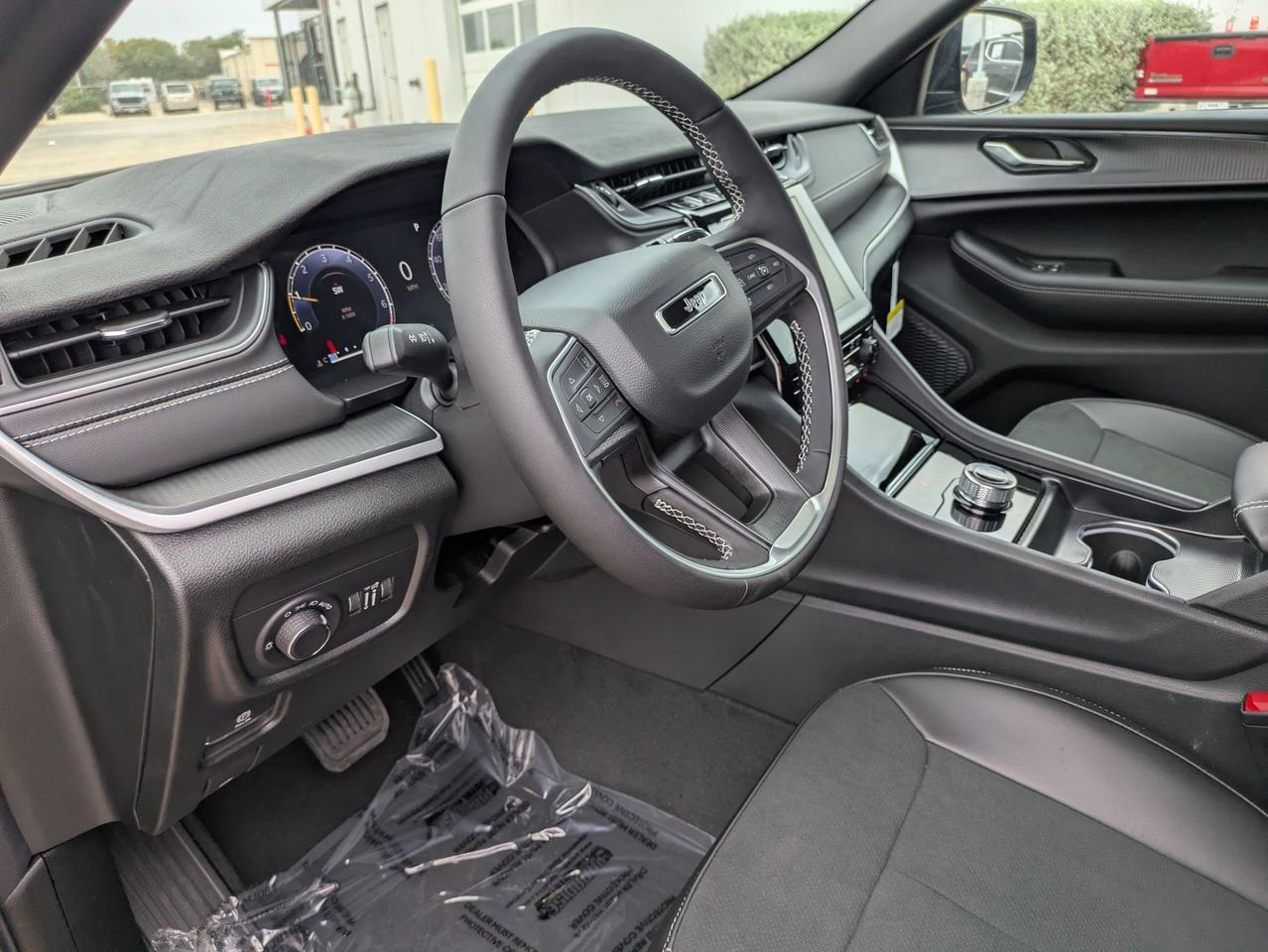 2025 Jeep Grand Cherokee Castroville TX