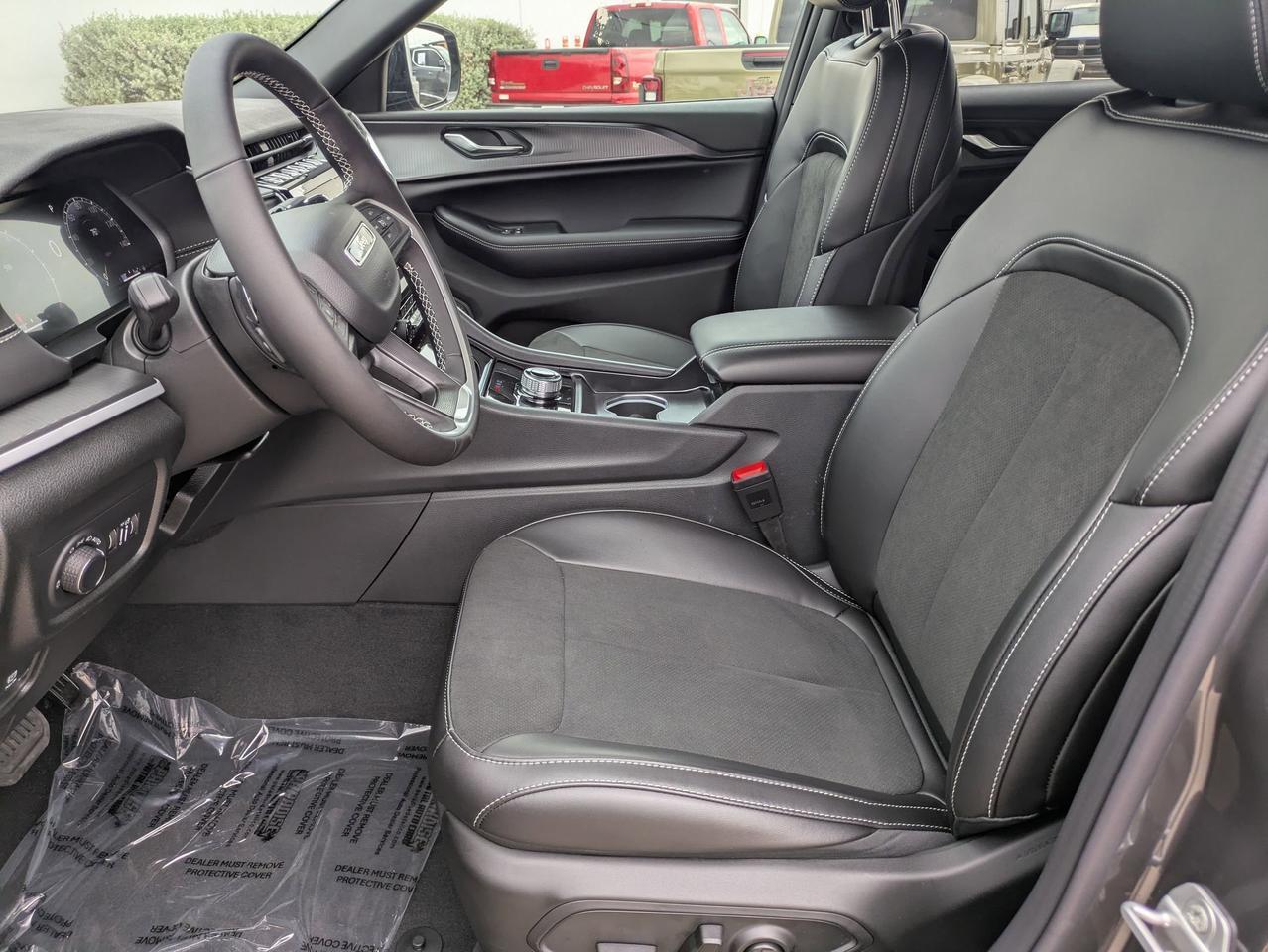 2025 Jeep Grand Cherokee Castroville TX