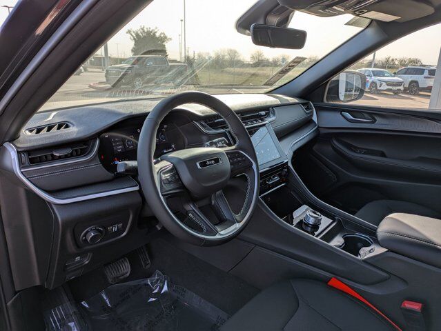 2025 Jeep Grand Cherokee Castroville TX