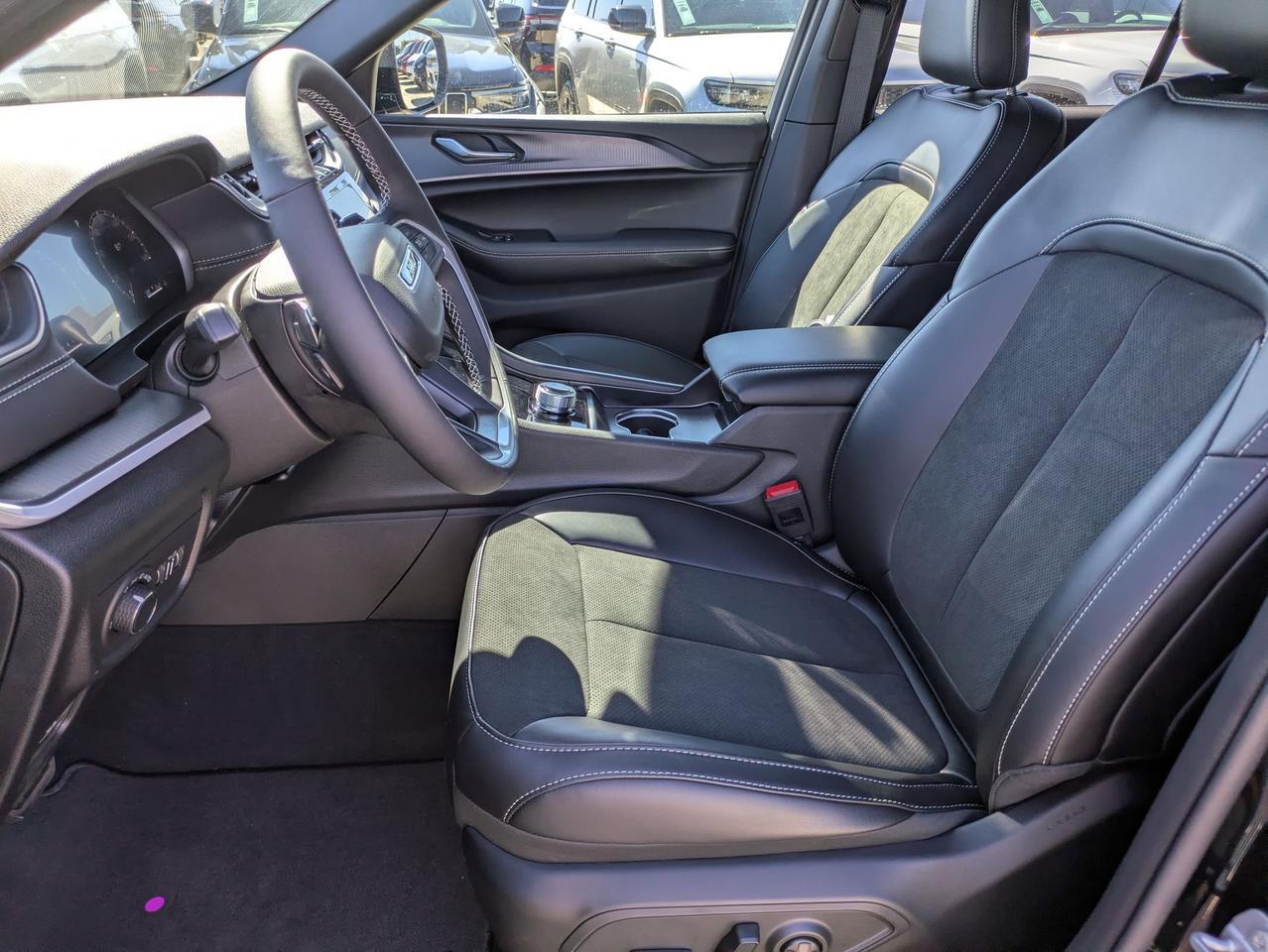 2025 Jeep Grand Cherokee Castroville TX