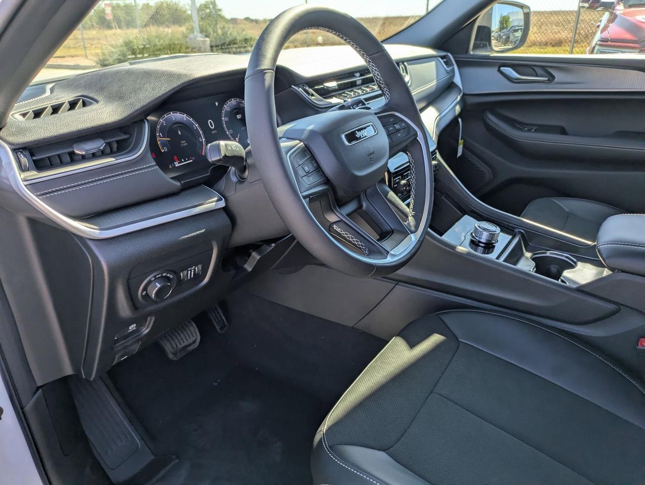 2025 Jeep Grand Cherokee Castroville TX