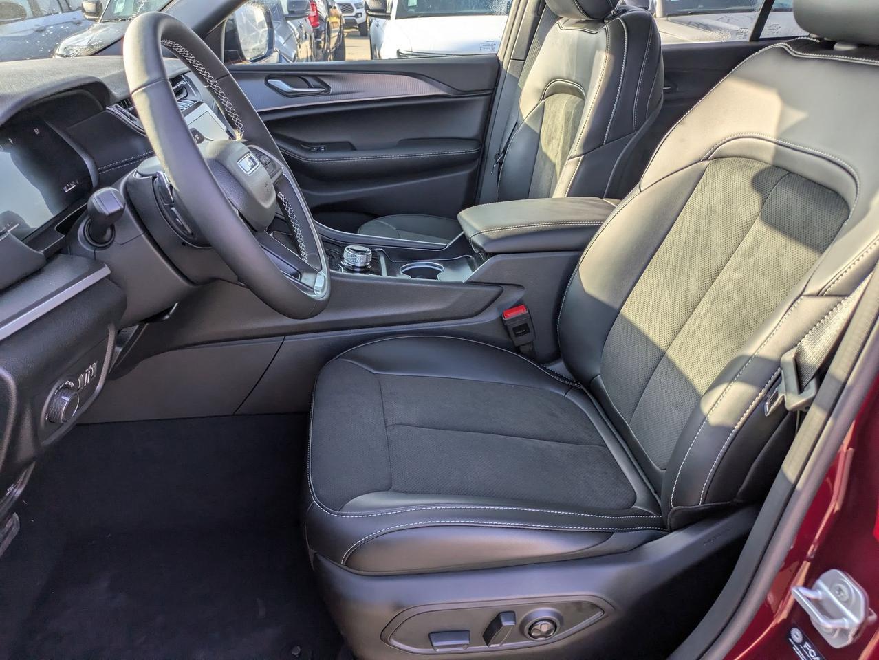 2025 Jeep Grand Cherokee Castroville TX