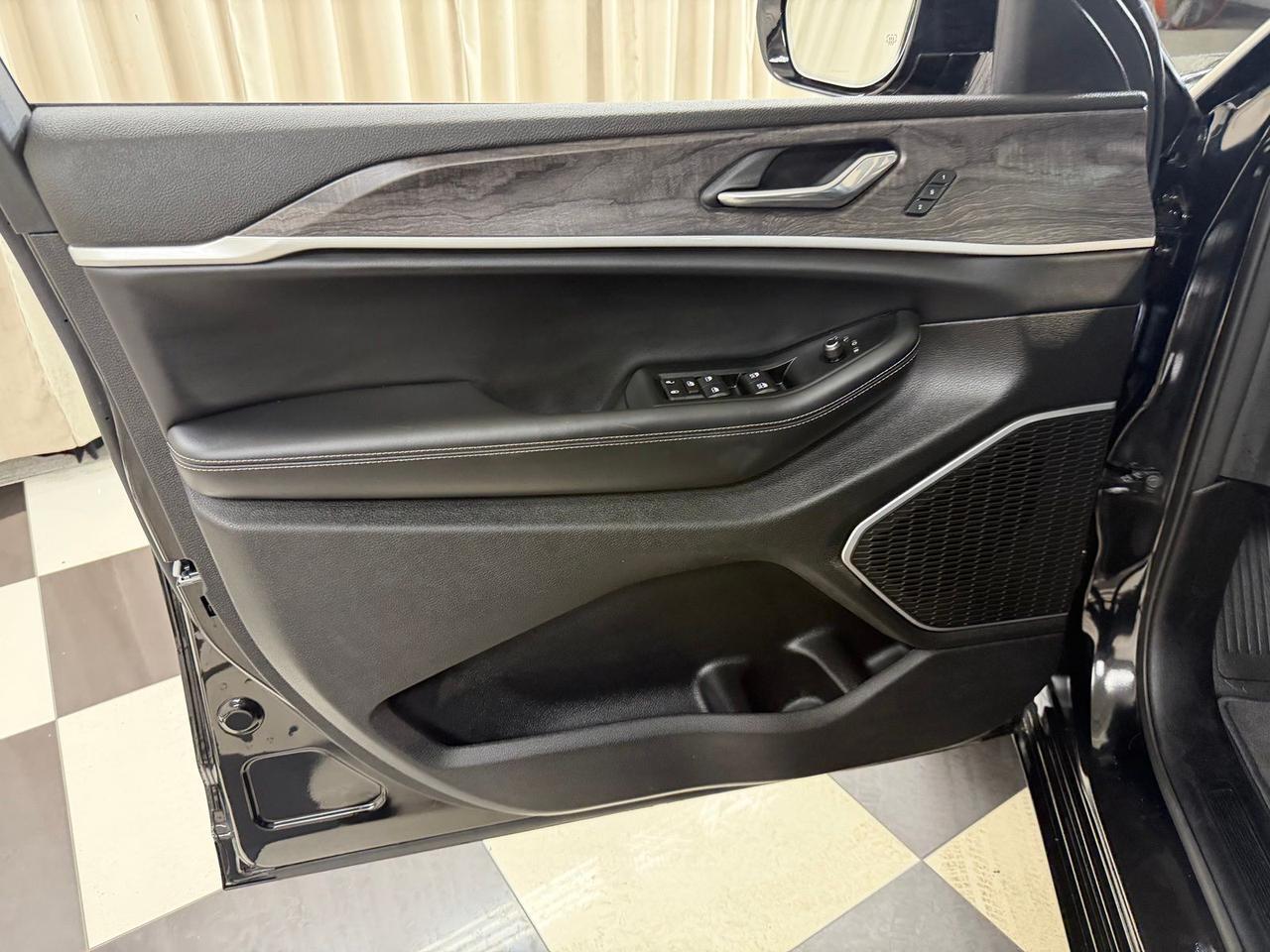 2025 Jeep Grand Cherokee 4xe Annapolis MD