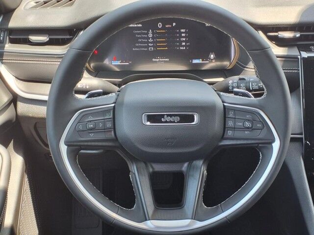 2025 Jeep Grand Cherokee Altitude Burnet TX