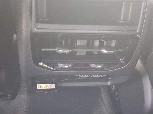 2025 Jeep Grand Cherokee Altitude Burnet TX