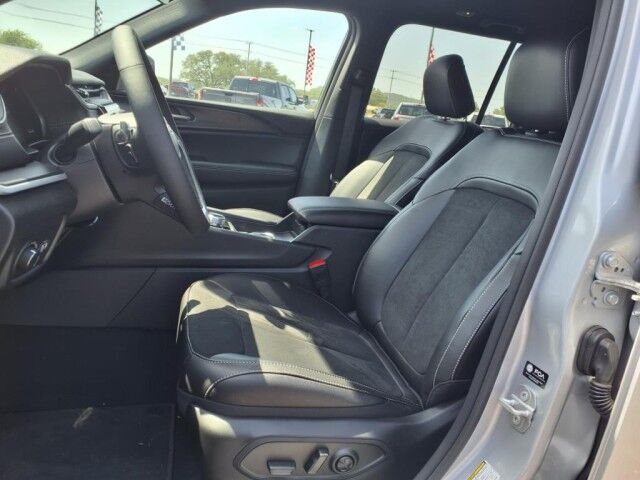 2025 Jeep Grand Cherokee Altitude Burnet TX