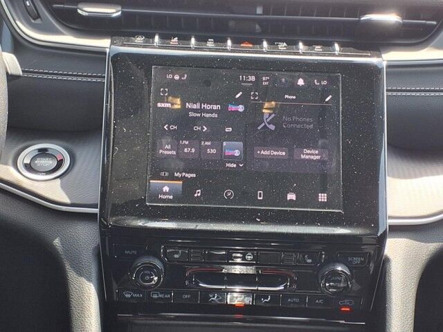 2025 Jeep Grand Cherokee Altitude Burnet TX