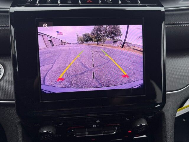 2025 Jeep Grand Cherokee Altitude Burnet TX