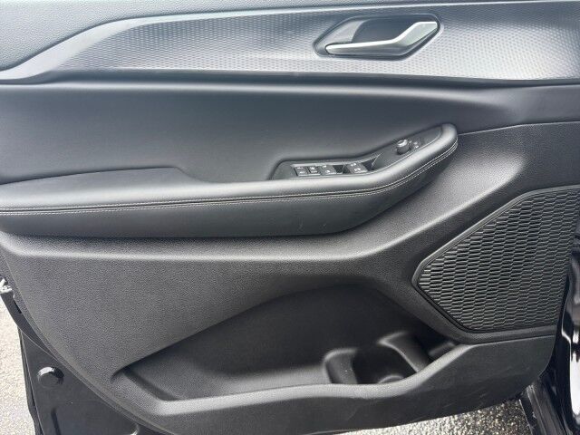 2025 Jeep Grand Cherokee Altitude Burnet TX