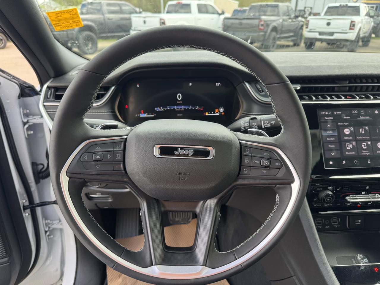 2025 Jeep Grand Cherokee Altitude 4x4 | V6 | Sunroof | 5 Passenger | Heated Seats | Power Liftgate Redwater AB