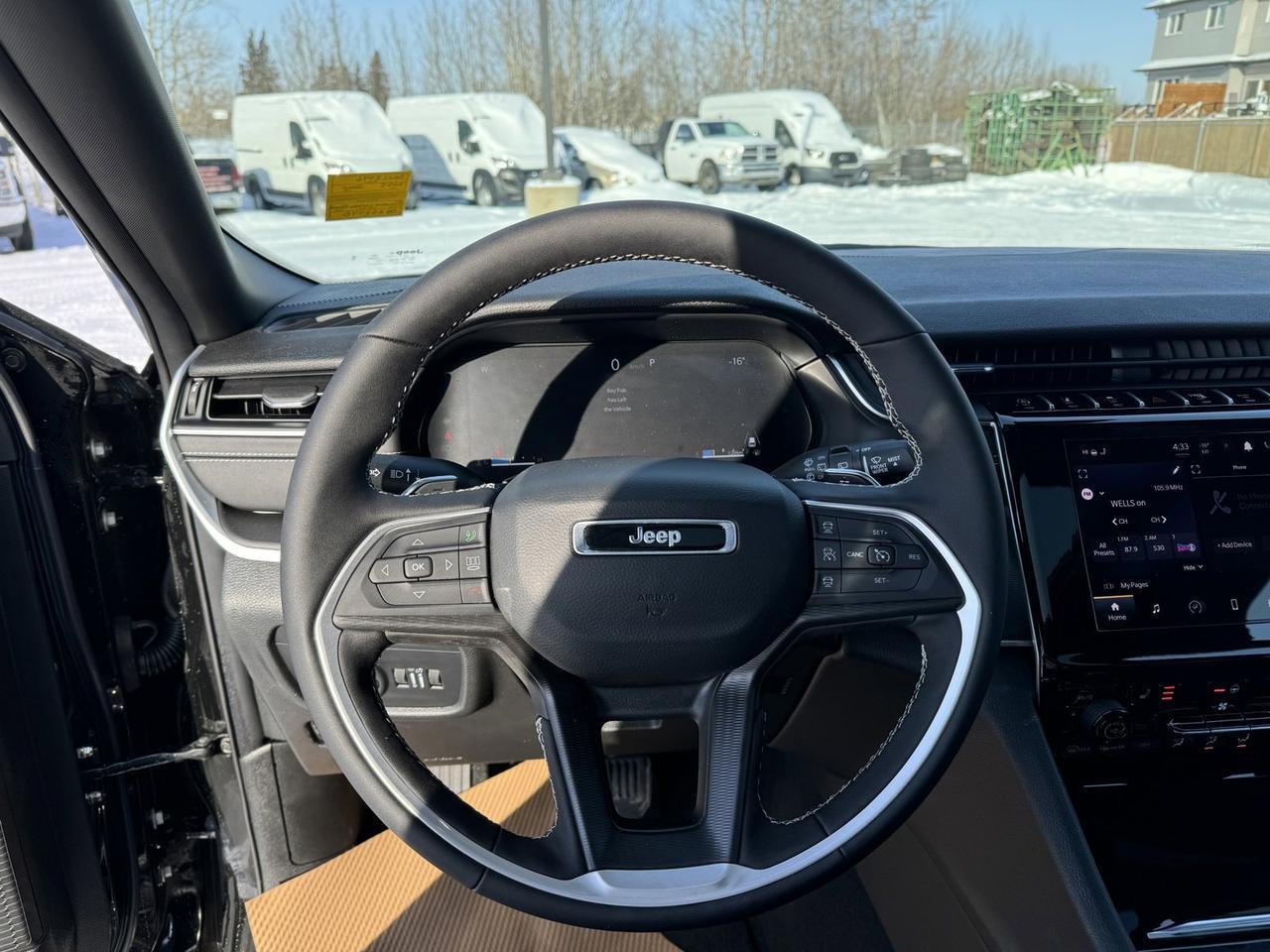 2025 Jeep Grand Cherokee Altitude 4x4 | V6 | Sunroof | Power Liftgate | Tow Package I Heated Seats Redwater AB