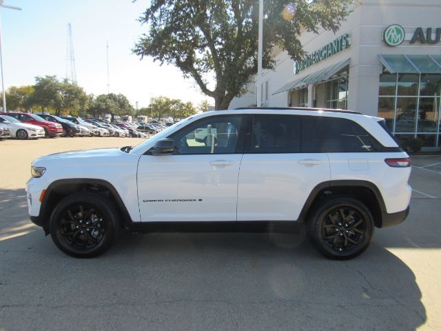 2025 Jeep Grand Cherokee Altitude 4x4 Plano TX