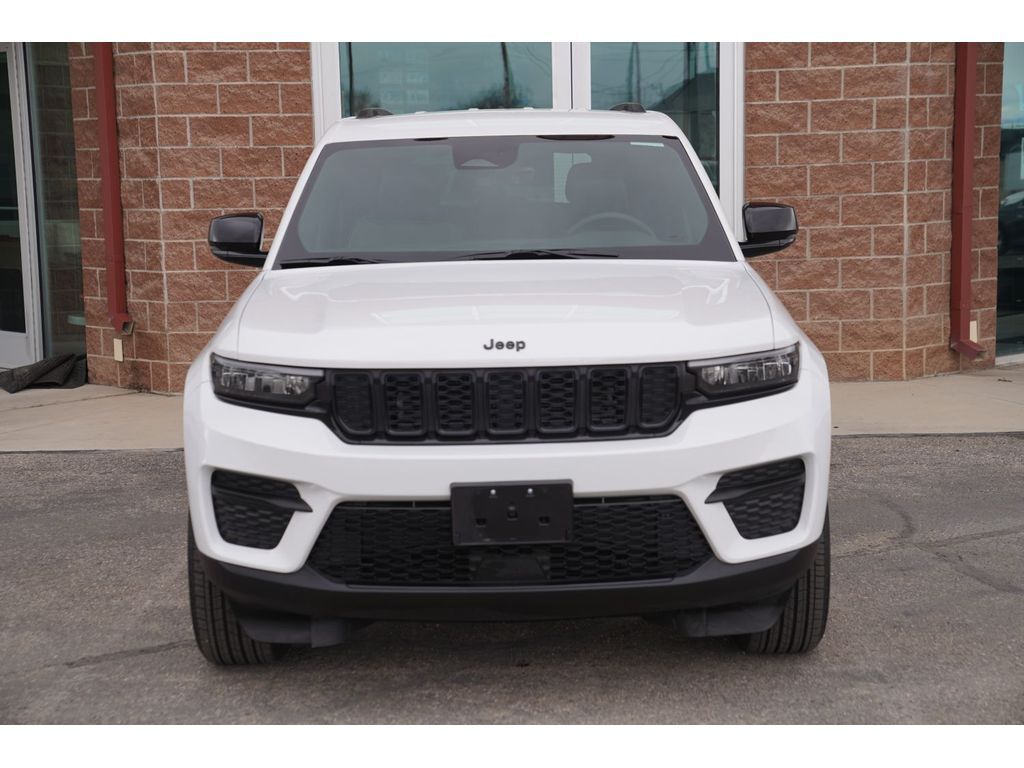 2025 Jeep Grand Cherokee Altitude Huntington UT