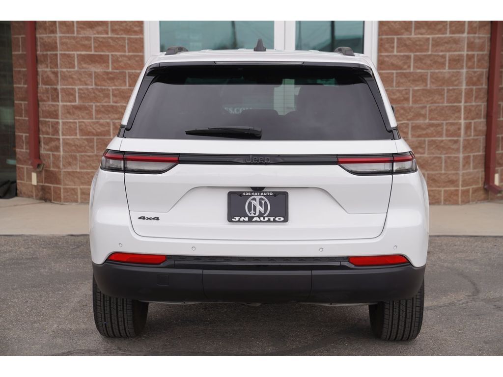 2025 Jeep Grand Cherokee Altitude Huntington UT