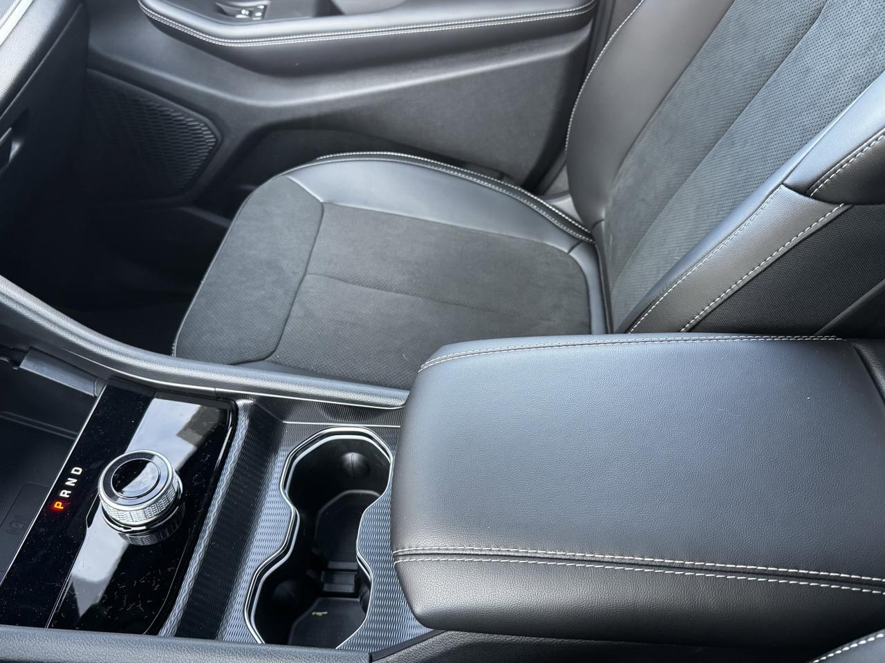 2025 Jeep Grand Cherokee Altitude Laredo 4x4 | V6 | Leather | Sunroof | Heated Seats | 5 Passenger Redwater AB