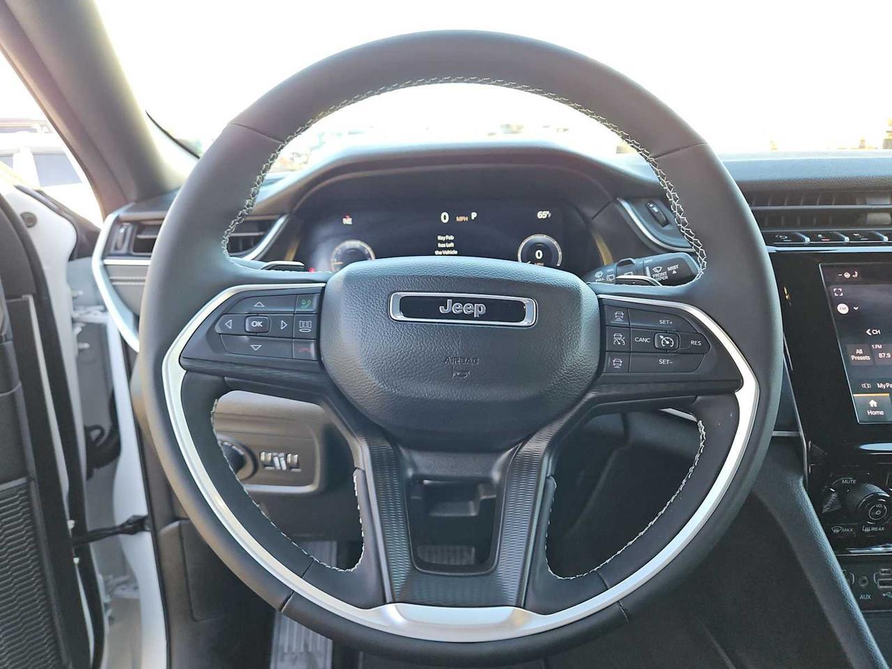2025 Jeep Grand Cherokee Altitude Irving TX