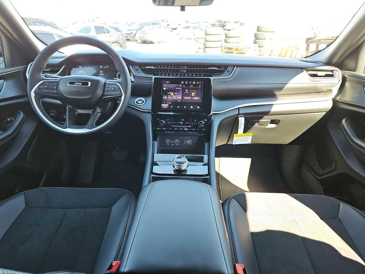 2025 Jeep Grand Cherokee Altitude Irving TX